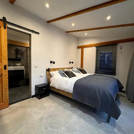 De Seuterhoeve Bed and breakfast 'S-Gravendeel